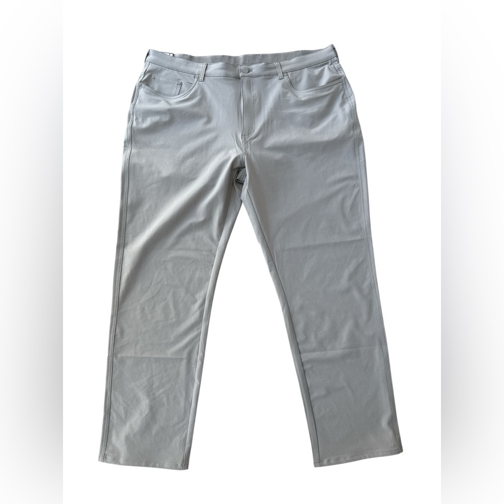 Greg Norman New with Tags Men’s Gray Golf Pants Size 40X30